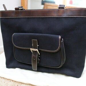 Zipper Tote Black Dooney & Bourke